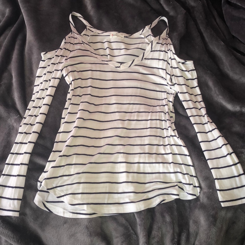 off the shoulder long sleeve!
